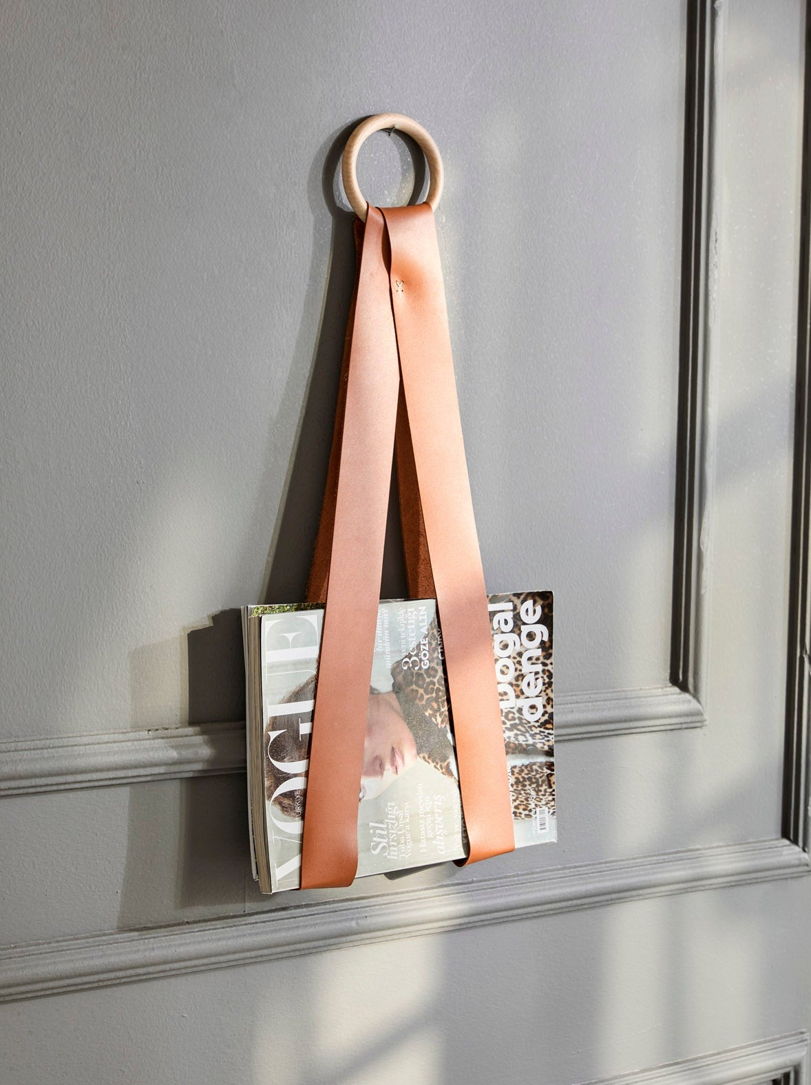 Magazine Holder